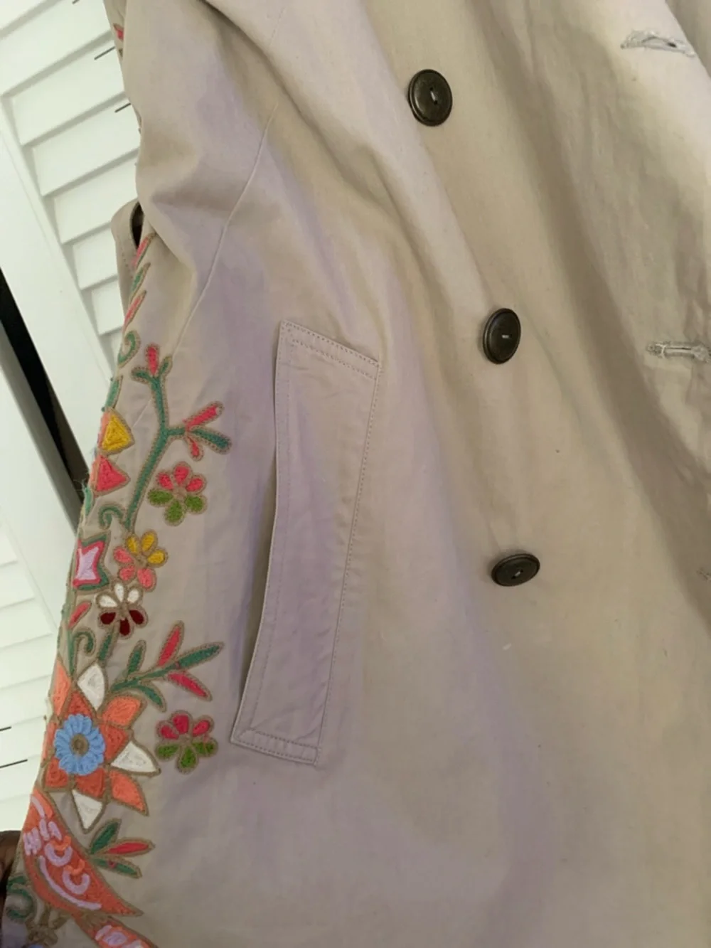 Calypso St. Barth Embroidered Beige Trench Coat with Floral Detail - Picture 11 of 15